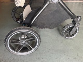 Jané Kawai Silla + Capazo + Silla Coche