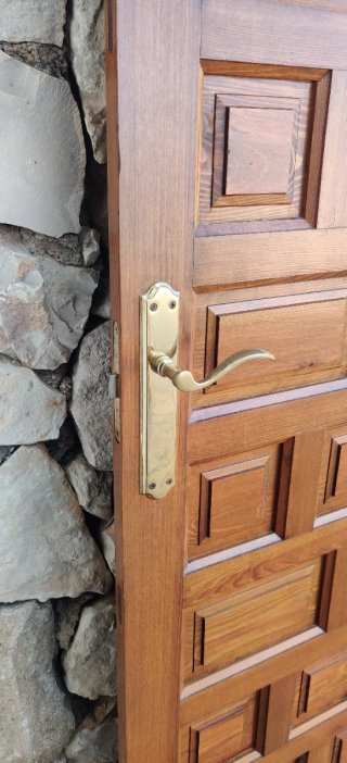 Puertas de madera maciza para habitación y armario
