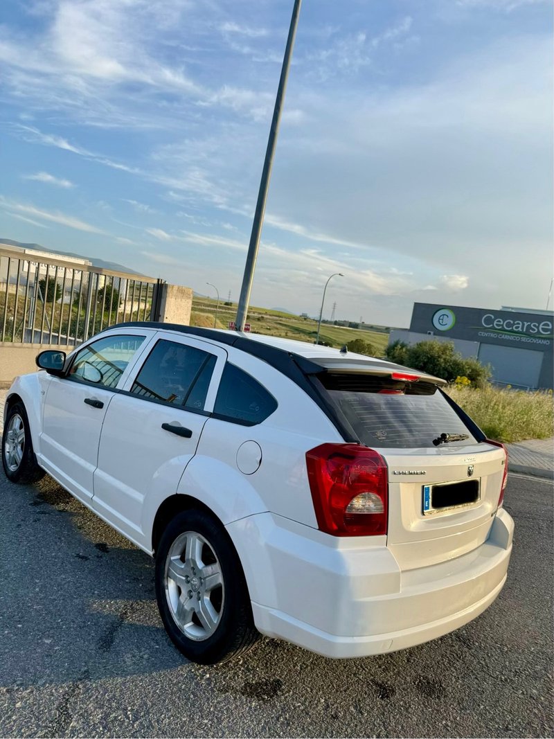 Dodge Caliber - foto 1