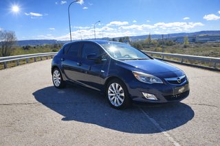 Opel Astra CON GLP Y ETIQUETA ECO