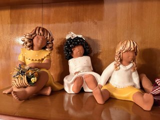 Pack 5 Figuras Niñas Cerámica