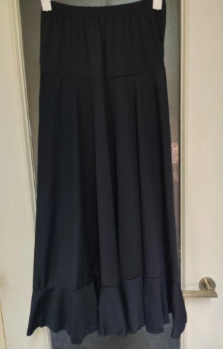Falda flamenca negra