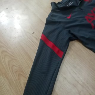 Camiseta Entrenamiento Liverpool FC Nike Gris