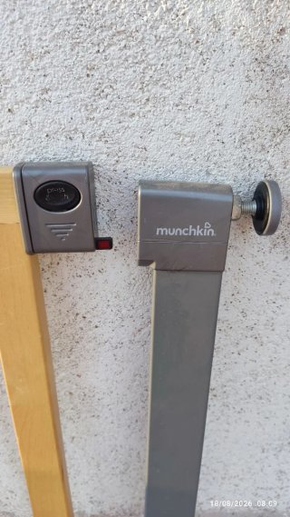 Barrera de seguridad Munchkin madera