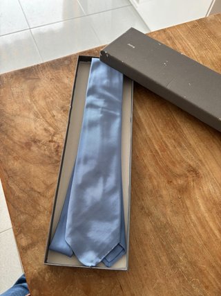 Corbata de Lujo Azul Celeste - Usada solo 1 vez!
