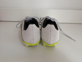 Zapatillas tacos fútbol talla 37 1/3