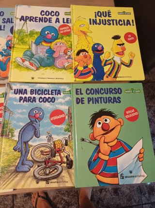 Libros y Cintas VHS Barrio Sésamo