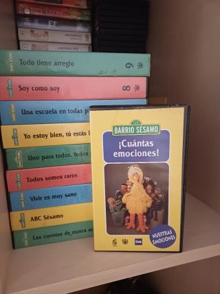 Libros y Cintas VHS Barrio Sésamo