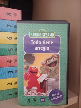 Libros y Cintas VHS Barrio Sésamo