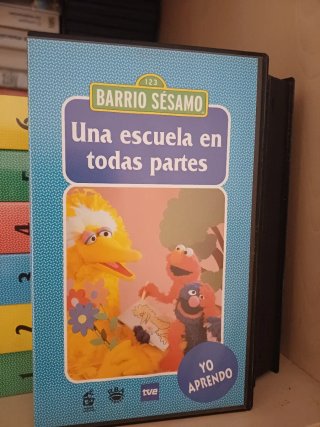 Libros y Cintas VHS Barrio Sésamo