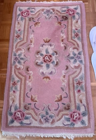 4 Alfombras de pie de cama rosa y beige