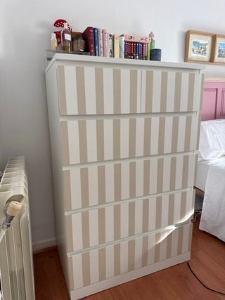 Cómoda Ikea Rayas Beige y Blanco