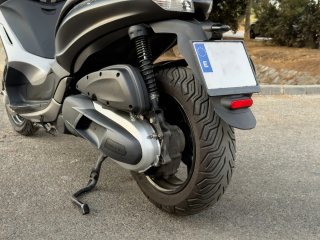 Piaggio Beverly 350