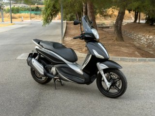 Piaggio Beverly 350