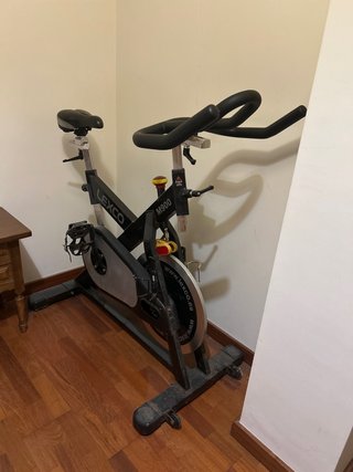 Bicicleta estática Lexco M900