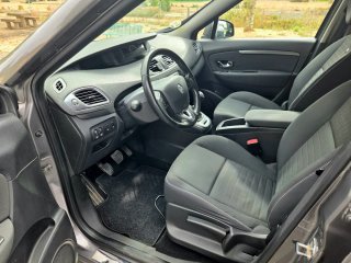 Renault Grand Scenic 2015