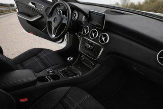 Mercedes-Benz Clase A200 156CV AMG