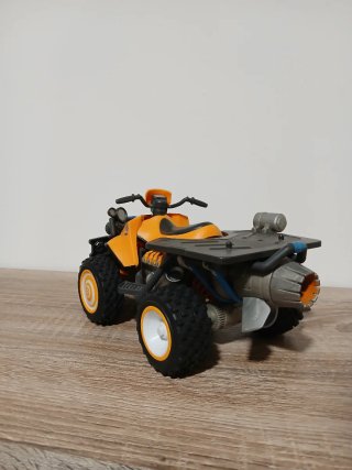 Quad de juguete con diseño de tiburón