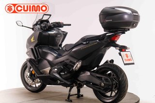 HONDA FORZA 750