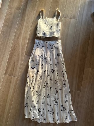 Conjunto floral Zara