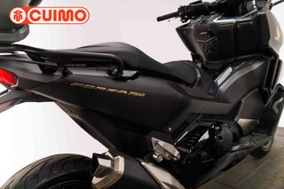HONDA FORZA 750