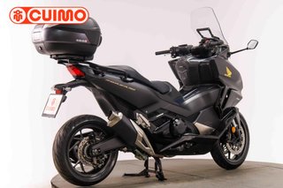 HONDA FORZA 750