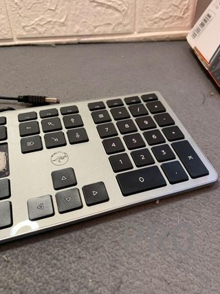 Teclado ingles con cable