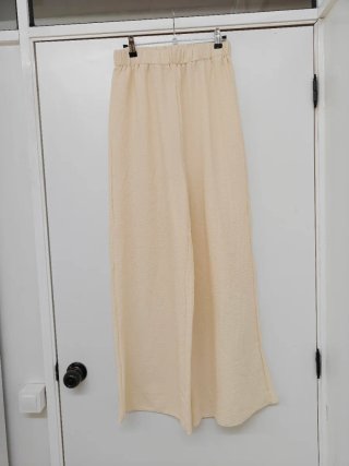 Pantalón fluido beige