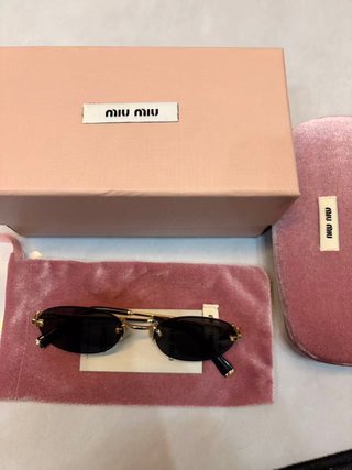 Gafas de sol Miu Miu nuevas
