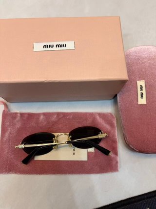 Gafas de sol Miu Miu nuevas
