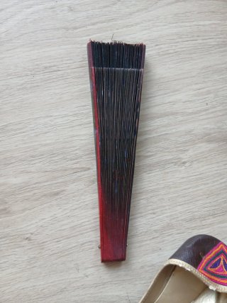 Zapatos planos bordados y abanico NUEVO