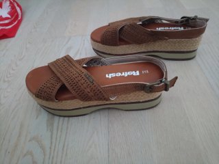 Sandalias Refresh Marrones Plataforma