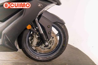 KYMCO AK 550