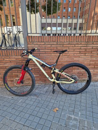 Commencal DH lista para descenso