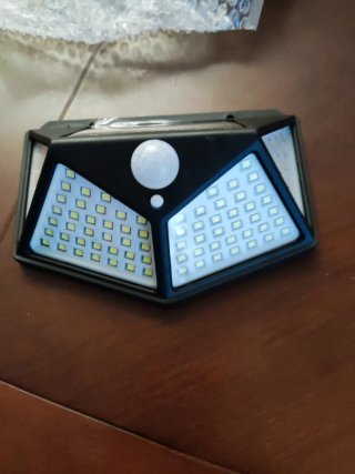 Lámpara Solar LED Exterior Nueva a estrenar