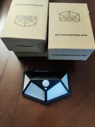 Lámpara Solar LED Exterior Nueva a estrenar
