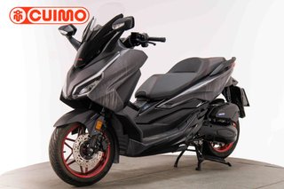 HONDA FORZA 125