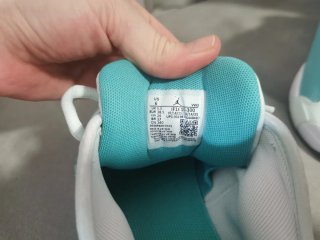 Zapatillas Jordan Luka 77 Talla 38 Nuevas