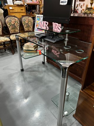 Escritorio de Cristal y Acero cromado