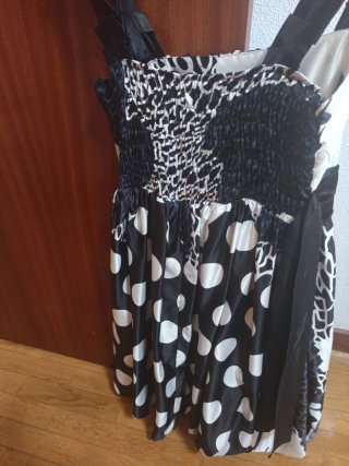 Vestido de fiesta blanco y negro