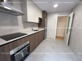 Piso en alquiler en Capuchinos - Glorieta en Salamanca