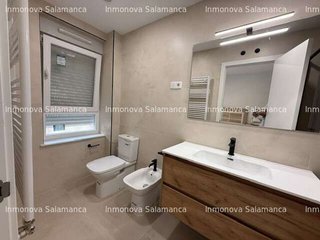 Piso en alquiler en Capuchinos - Glorieta en Salamanca