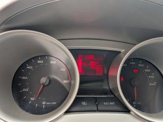 SEAT Ibiza ---19.690 km---