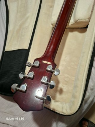 Guitarra Eléctrica modelo Gibson Led Paul .