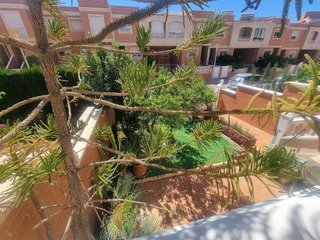 Casa adosada en venta en Los Molinos - Villa Blanca en Almería