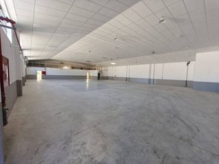 Nave industrial en alquiler en Lalín