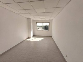 Nave industrial en alquiler en Lalín