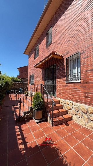 Chalet en venta en Campo Real