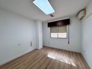 Oficina en alquiler en Barrio Alto - San Félix - Oliveros - Altamira en Almería