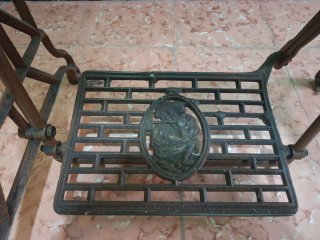 Máquina de coser Wertheim antigua